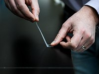 Fita adesiva comum tem memória&hellip;