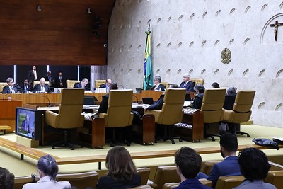 STF decide que shoppings devem garantir espaço de amamentação a funcionárias das lojas