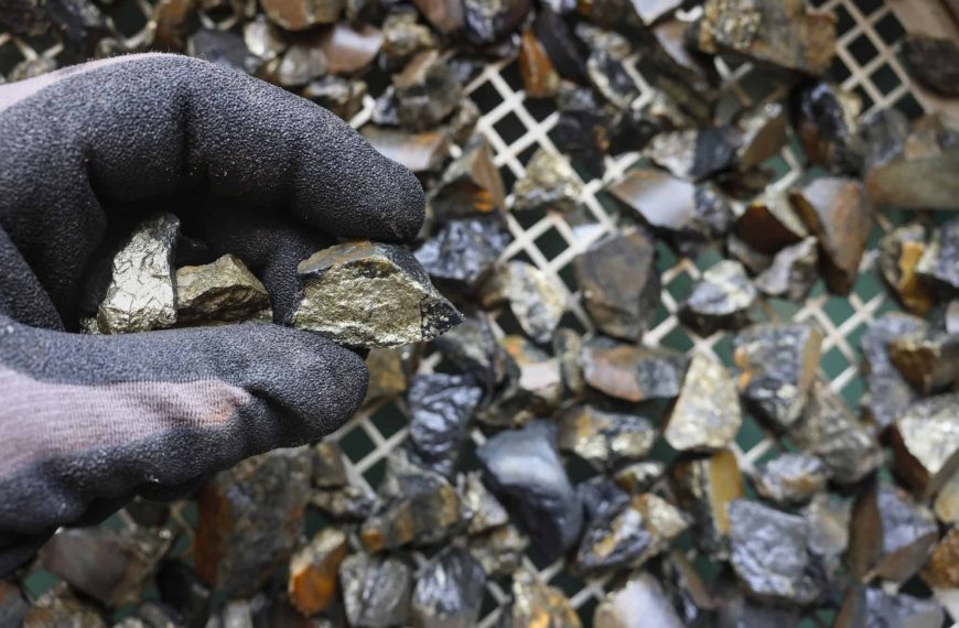 Startups do Vale do Silício apostam em IA para transformar produção de minerais críticos