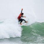 Com aéreo perfeito, Yago Dora obtém primeira nota 10 da WSL em 2026 e vai à semi em Raglan; veja