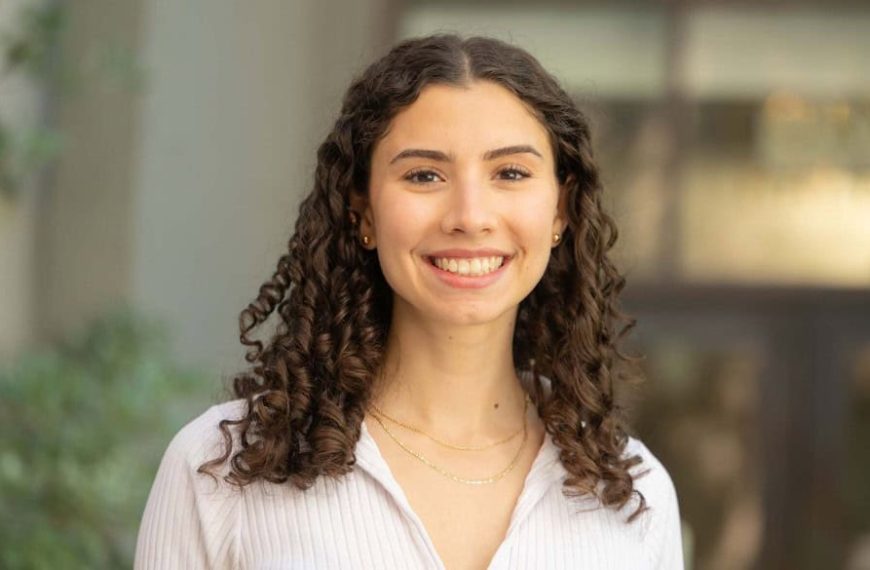 Carla Bassil é uma estudante do quarto ano de doutorado em engenharia elétrica e ciências da computação na UC Berkeley e membro do Javey Research Group. É a cientista a frente da pesquisa que desenvolveu o nariz eletrônico
